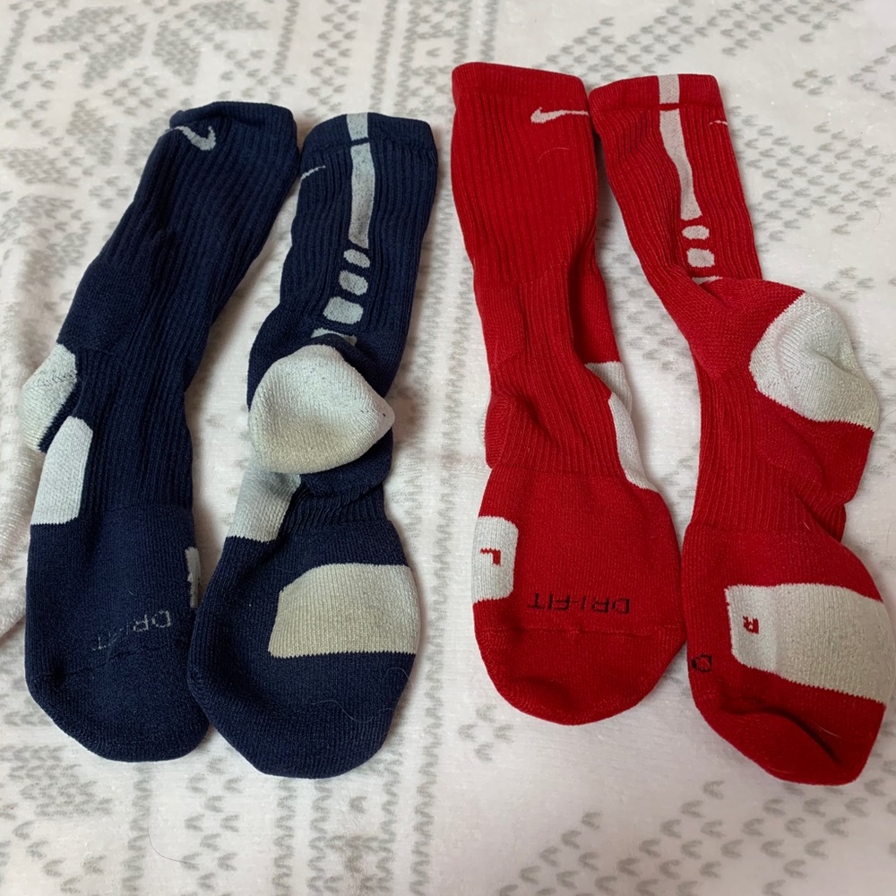 Set of 2 Nike Elite Socks (Size L)